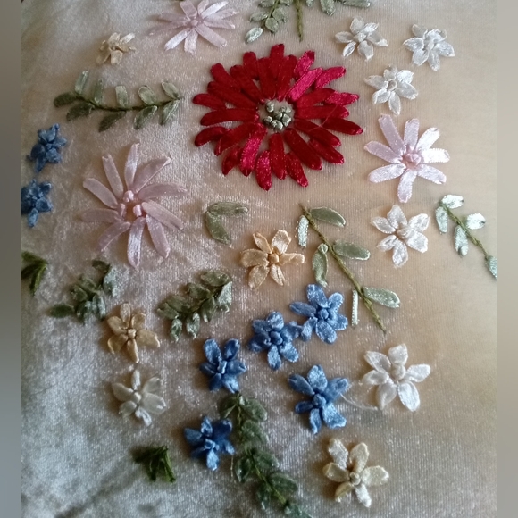 RIBBON EMBROIDERED PILLOW - Picture 6 of 6